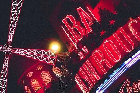 moulin rouge parigi