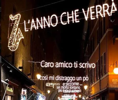 Lucio-Dalla luminarie l'anno che verrà
