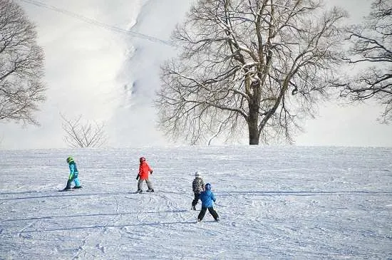 bambini pista sci