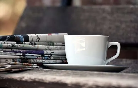 tazza e giornali