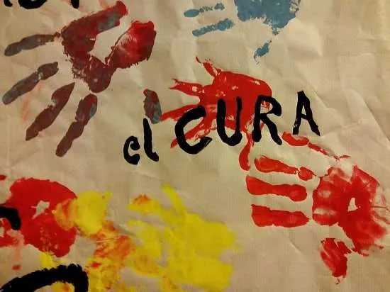 el cura - il curato. simbolo pedofilia