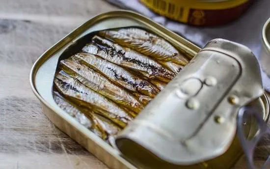 sardine in scatola