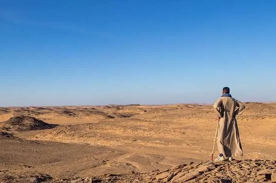 deserto uomo