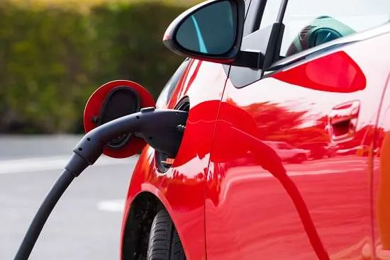 ricarica elettrica auto