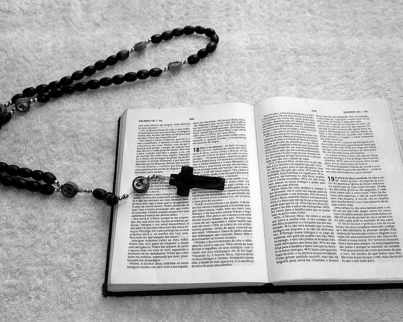 bibbia esorcista