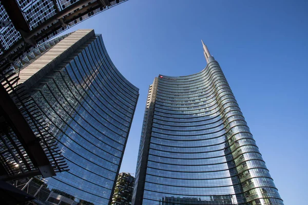 milano torre unicredit